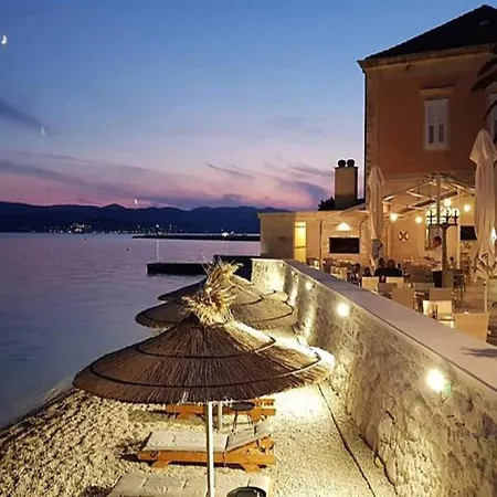 Mobile Maris - Two Bedroom Mobile Orebić