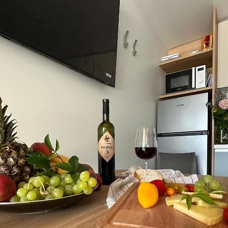 Mobile Maris - Two Bedroom Mobile * Orebić